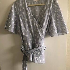 ANN TAYLOR LOFT WRAP TOP